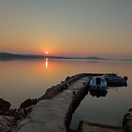 Fisherman'S House Mladen ムルテル エクステリア 写真